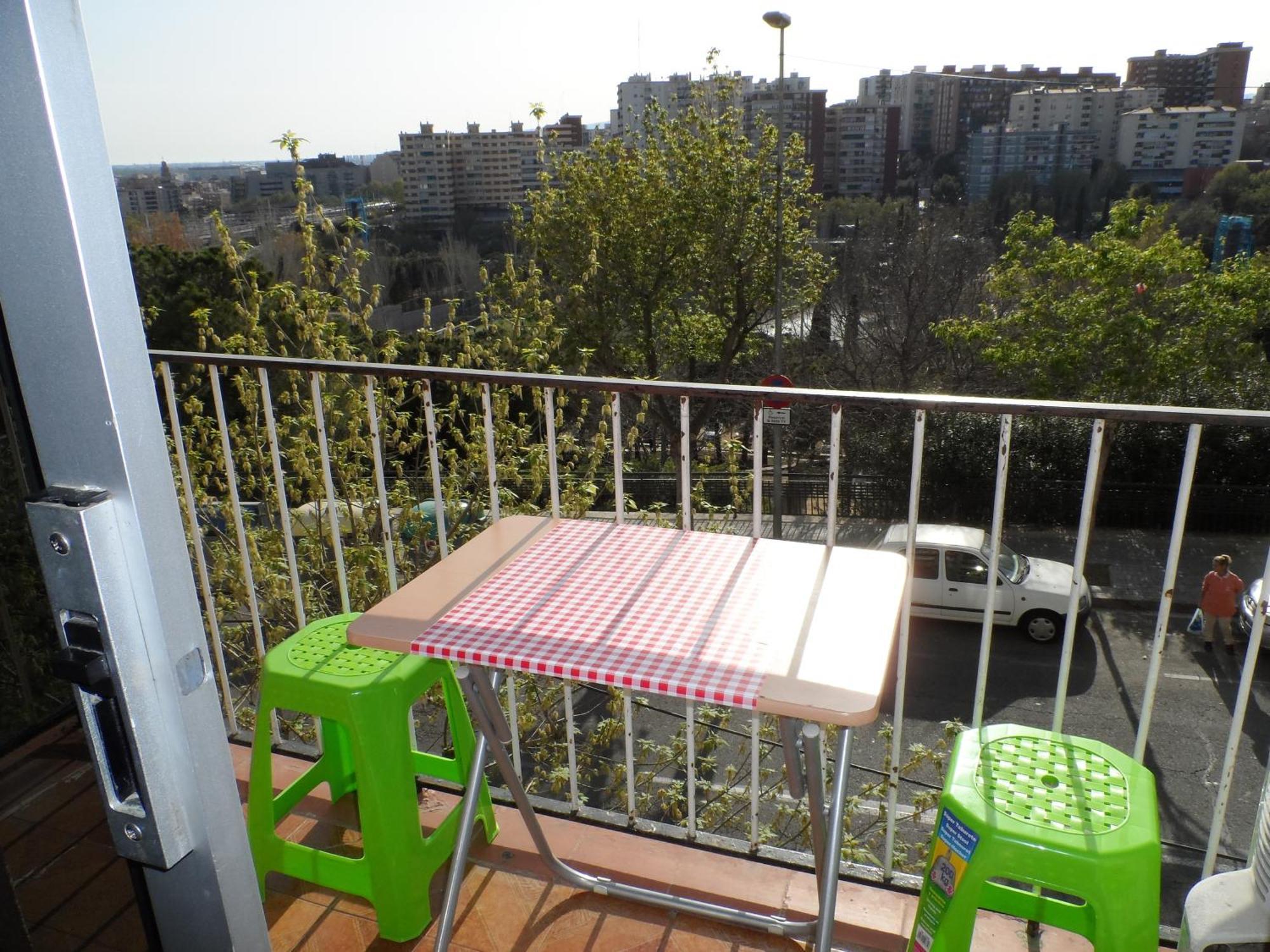 Cheap Booking Rooms L'Hospitalet de Llobregat Ngoại thất bức ảnh